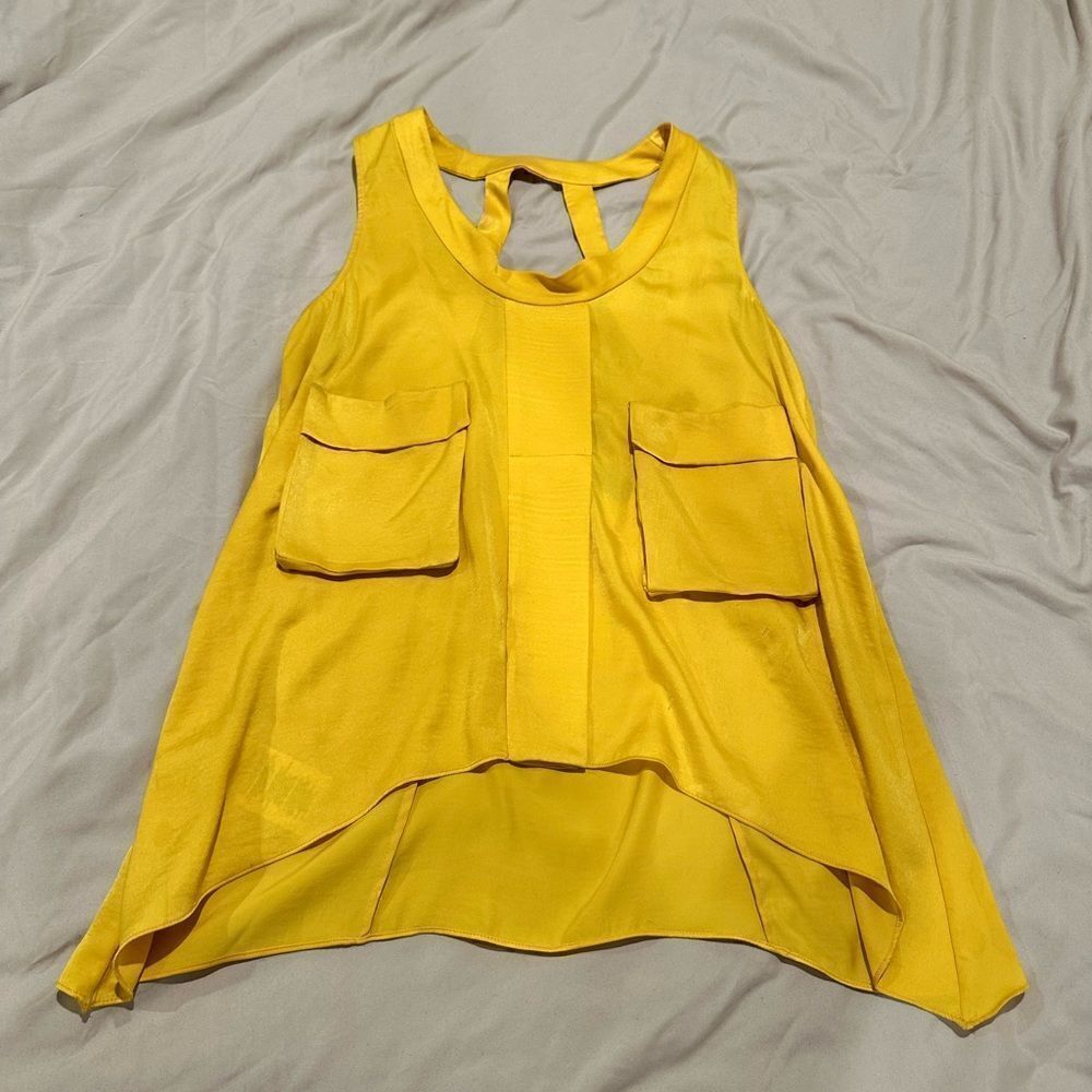 BCBG MAXAZRIA SIZE XS WOMENS YELLOW MUSTARD SILK TOP